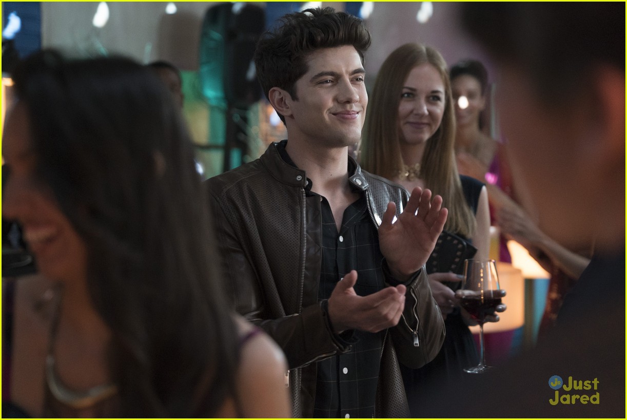 Full Sized Photo of famous love season two finale stills 03 | 'Famous ...