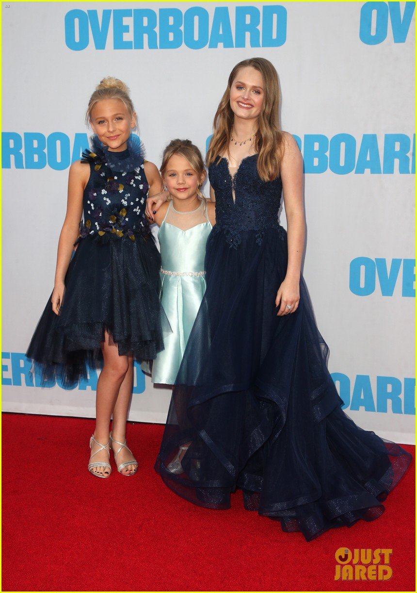 Chrissie Fit & Kelley Jakle Are BFF's at 'Overboard' Premiere | Photo