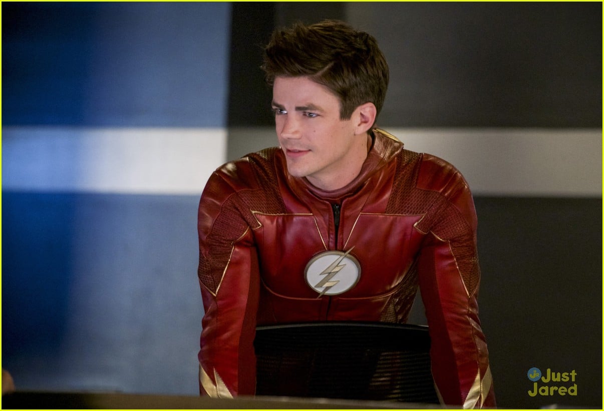 Grant Gustin Calls The Flash Season Finale One Of The Most Exciting Ever Photo 1161768