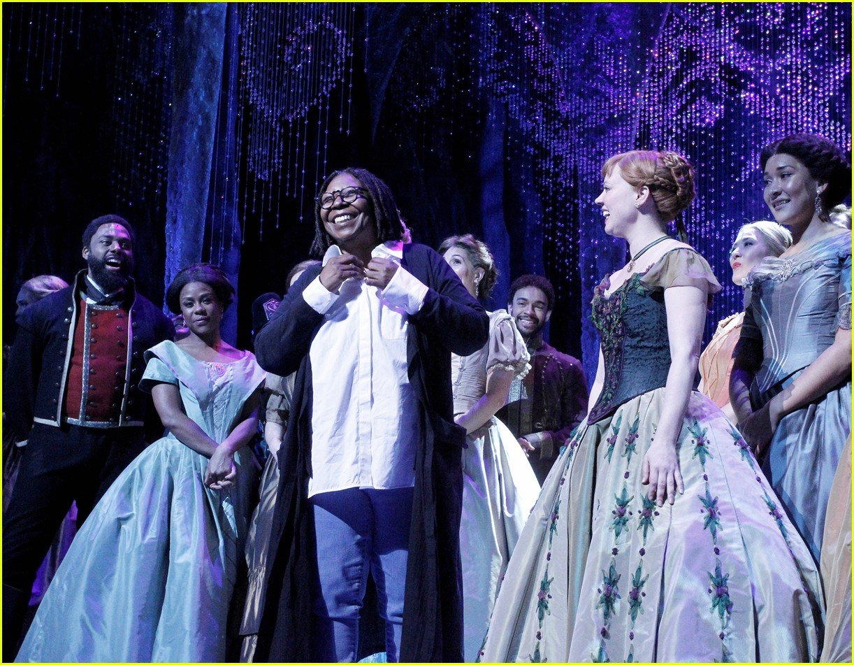 The 'Let It Go' Costume Change in Broadway's 'Frozen' Is So Cool