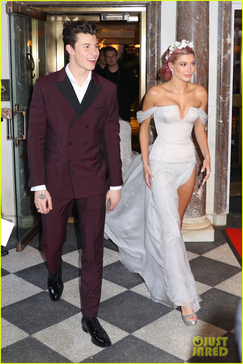 Shawn Mendes & Hailey Baldwin Confirm Relationship on Met Gala 2018 Red ...