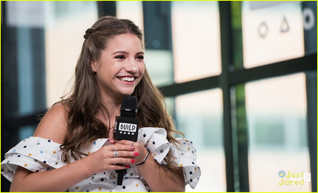 Mackenzie Ziegler Reveals Her Favorite DIY Of All Time | Photo 1158567