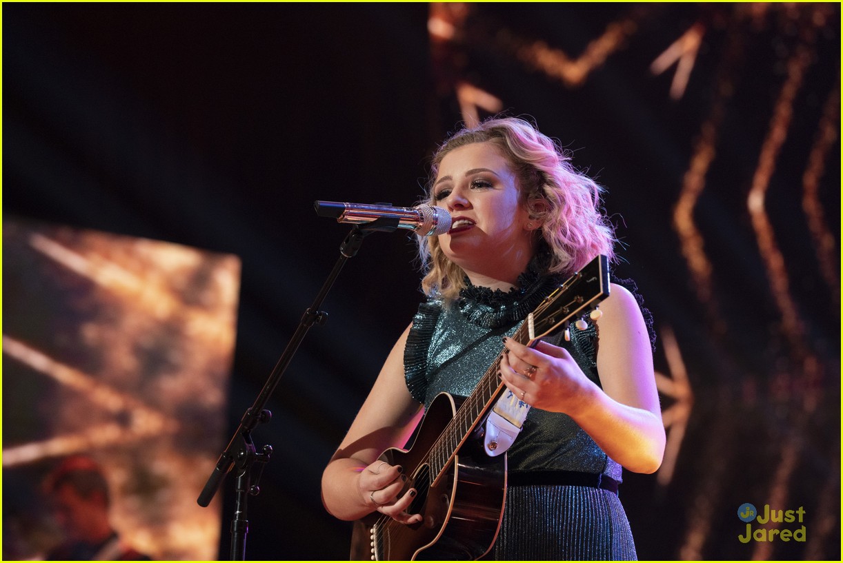 Maddie Poppe Drops New Single 'Going Going Gone' Just Before Winning ...