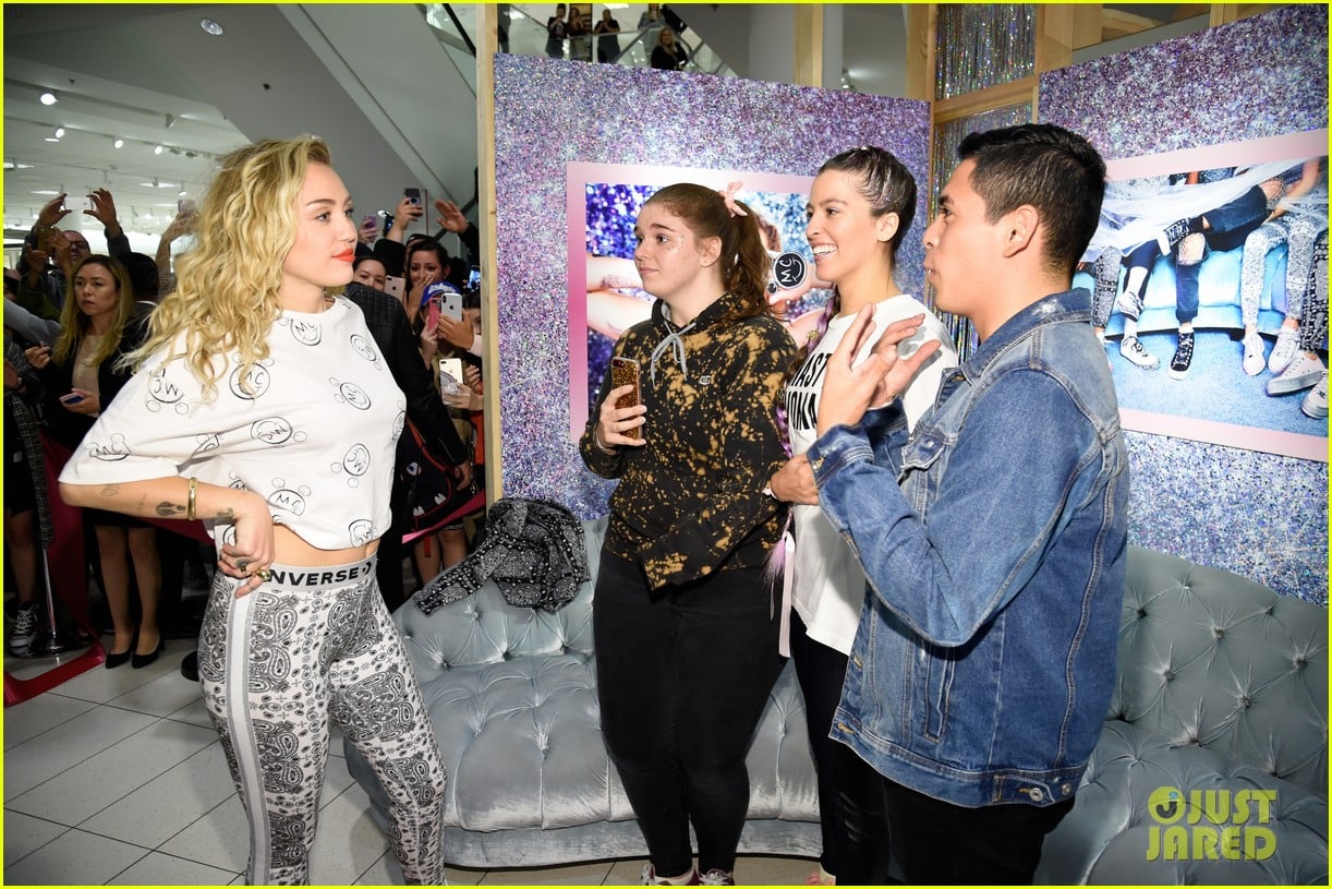 miley cyrus converse collection