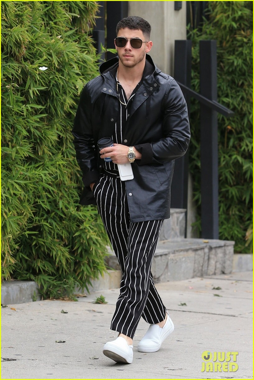 Nick Jonas Sports a Stripe Look While Grabbing Coffee! | Photo 1161846 ...