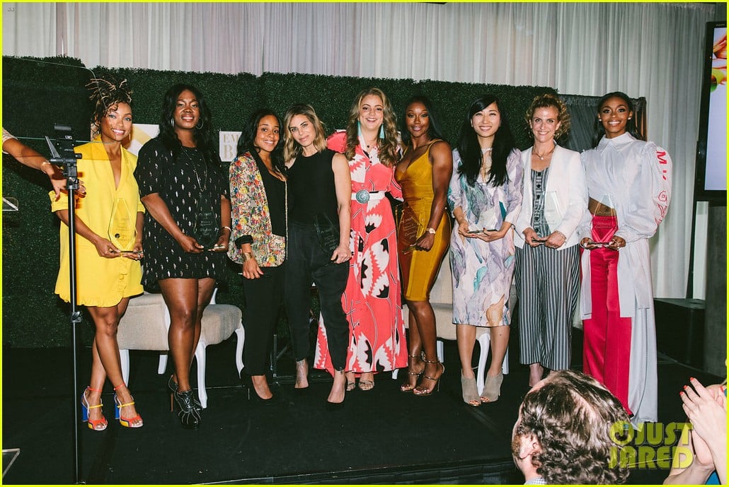 gina rodriguez and sophia bush share a hug at ciroc empowered womens brunch 08