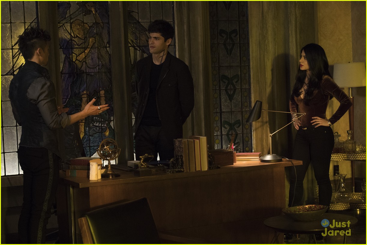 Full Sized Photo Of Shadowhunters Two Hour Season Finale Stills 64 Anna Hopkins Talks About