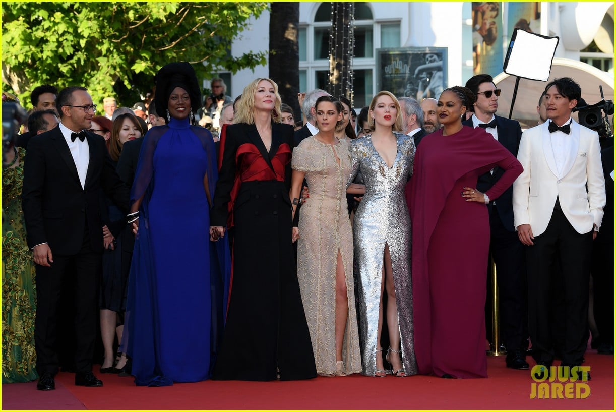 Kristen Stewart Glams Up for Final Cannes Red Carpet | Photo 1161067 ...