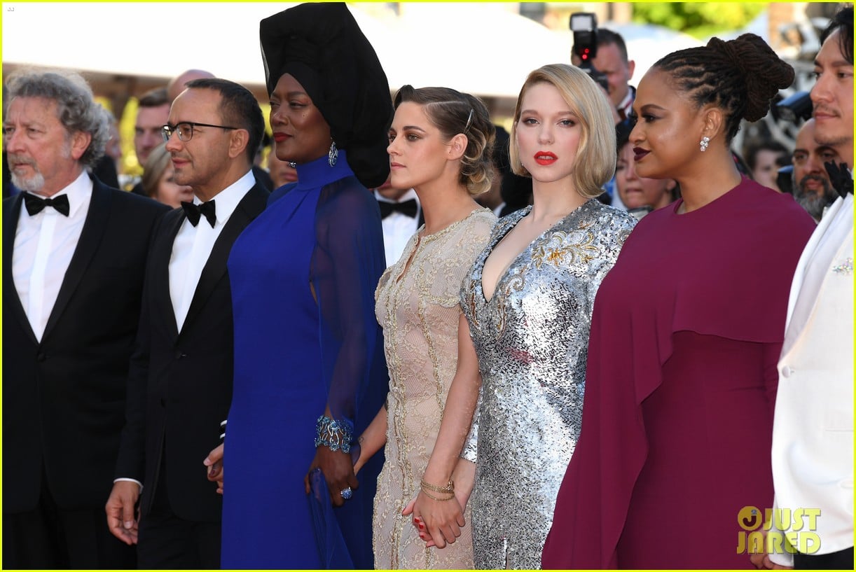 Kristen Stewart Glams Up for Final Cannes Red Carpet | Photo 1161068 ...