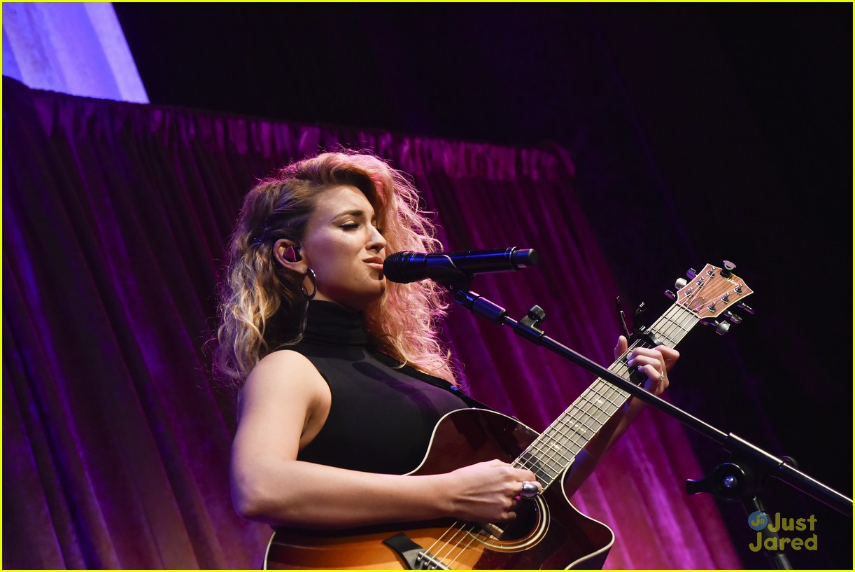 Tori Kelly Brightens Up Project Sunshine's Benefit Celebration 2018