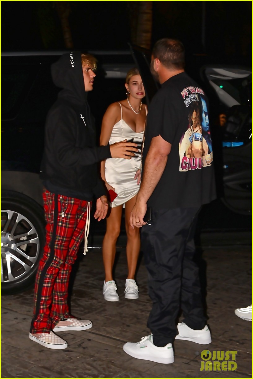 Justin Bieber Hangs Out With Hailey Baldwin In Miami Photo 1165818 Photo Gallery Just