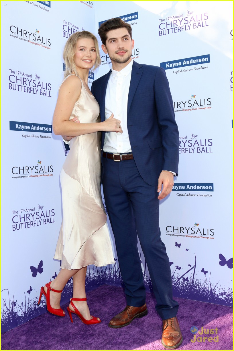 Carter Jenkins Couples Up With Girlfriend Sierra Swartz at Chrysalis