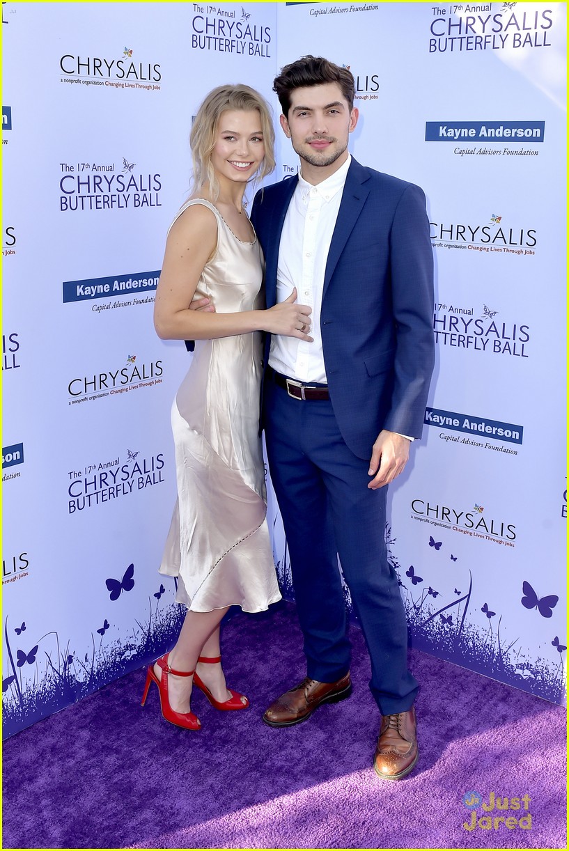 Carter Jenkins Couples Up With Girlfriend Sierra Swartz at Chrysalis