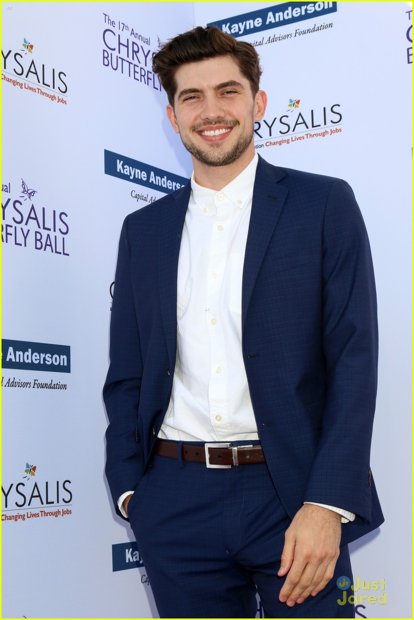 Carter Jenkins Couples Up With Girlfriend Sierra Swartz at Chrysalis