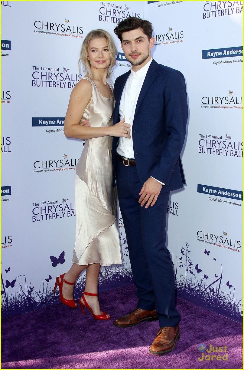 Carter Jenkins Couples Up With Girlfriend Sierra Swartz at Chrysalis