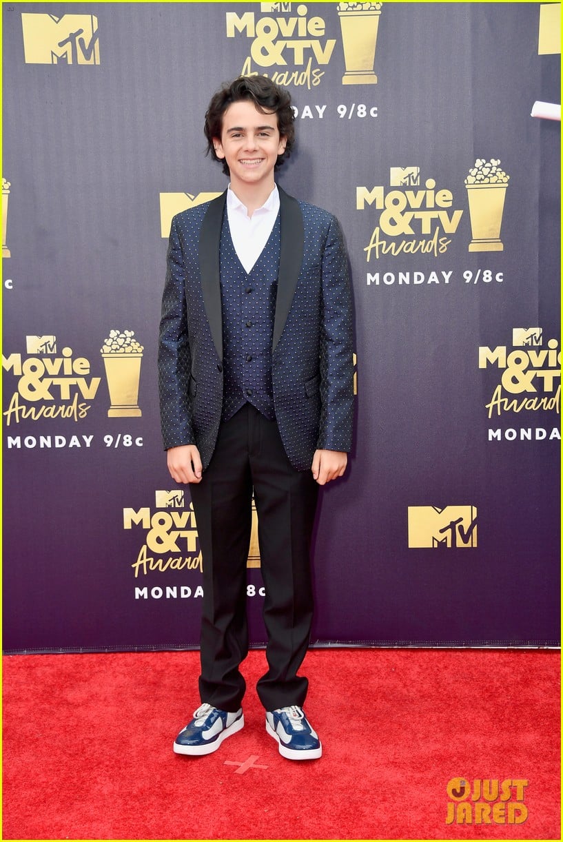 Jaeden Lieberher, Sophia Lillis, & 'It' Stars Attend MTV Awards 2018