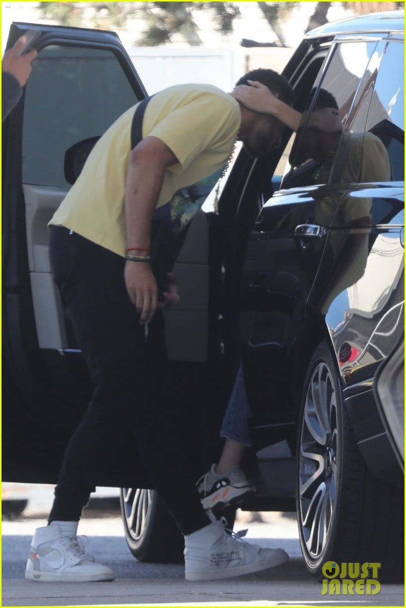 Kendall Jenner & Ben Simmons Fill Up Their Cars at a Gas Station