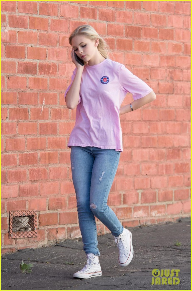 Full Sized Photo of jordyn jones prepares for vidcon performance 05