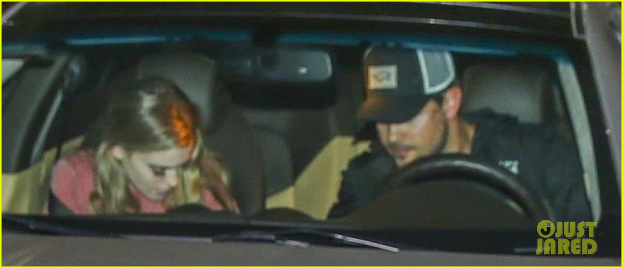 taylor lautner keeps it casual for dinner at katsuya 02