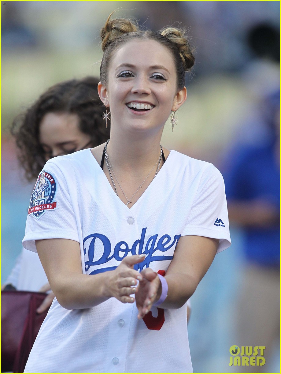 Billie Lourd Throws Out First Pitch at Dodgers' 'Star Wars' Night