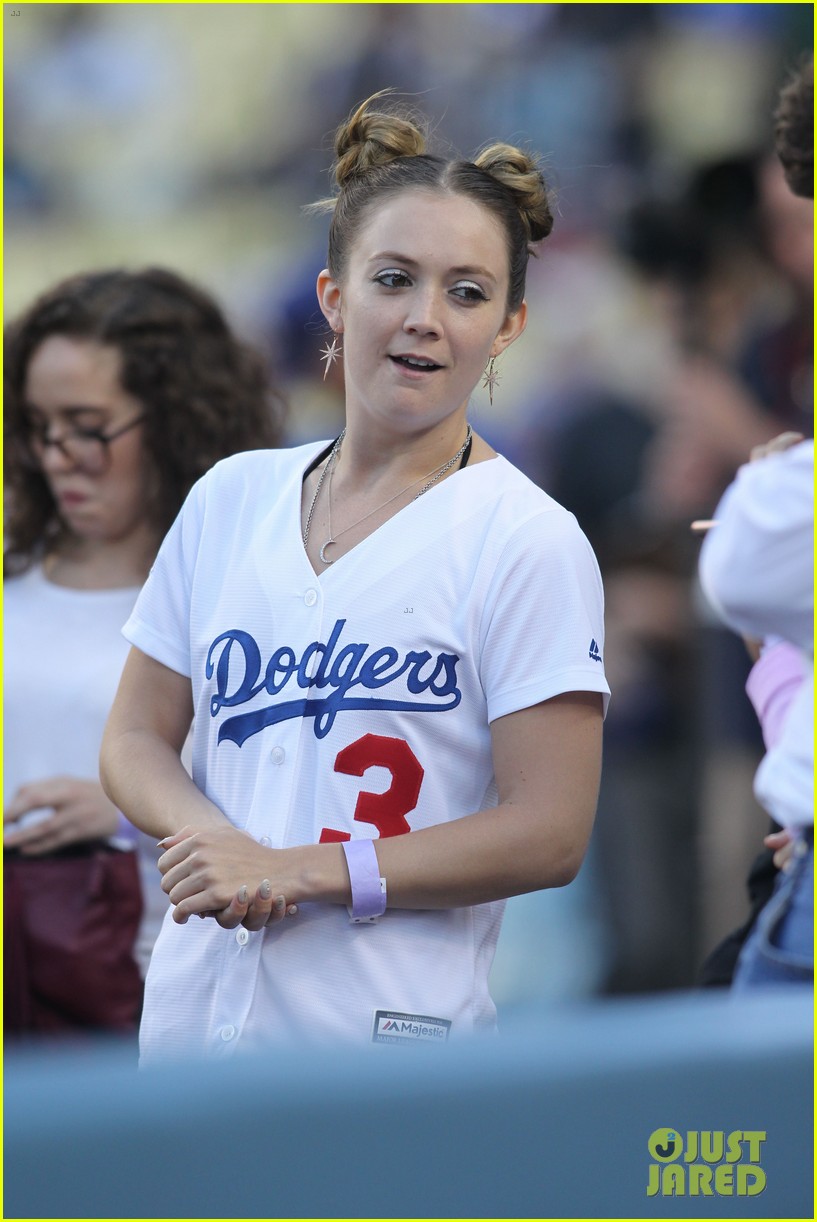 Billie Lourd Throws Out First Pitch at Dodgers' 'Star Wars' Night