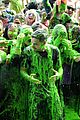 liam payne rocks out at nickelodeon slimefest in chicago 02