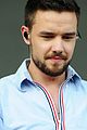 liam payne rocks out at nickelodeon slimefest in chicago 17