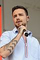 liam payne rocks out at nickelodeon slimefest in chicago 20