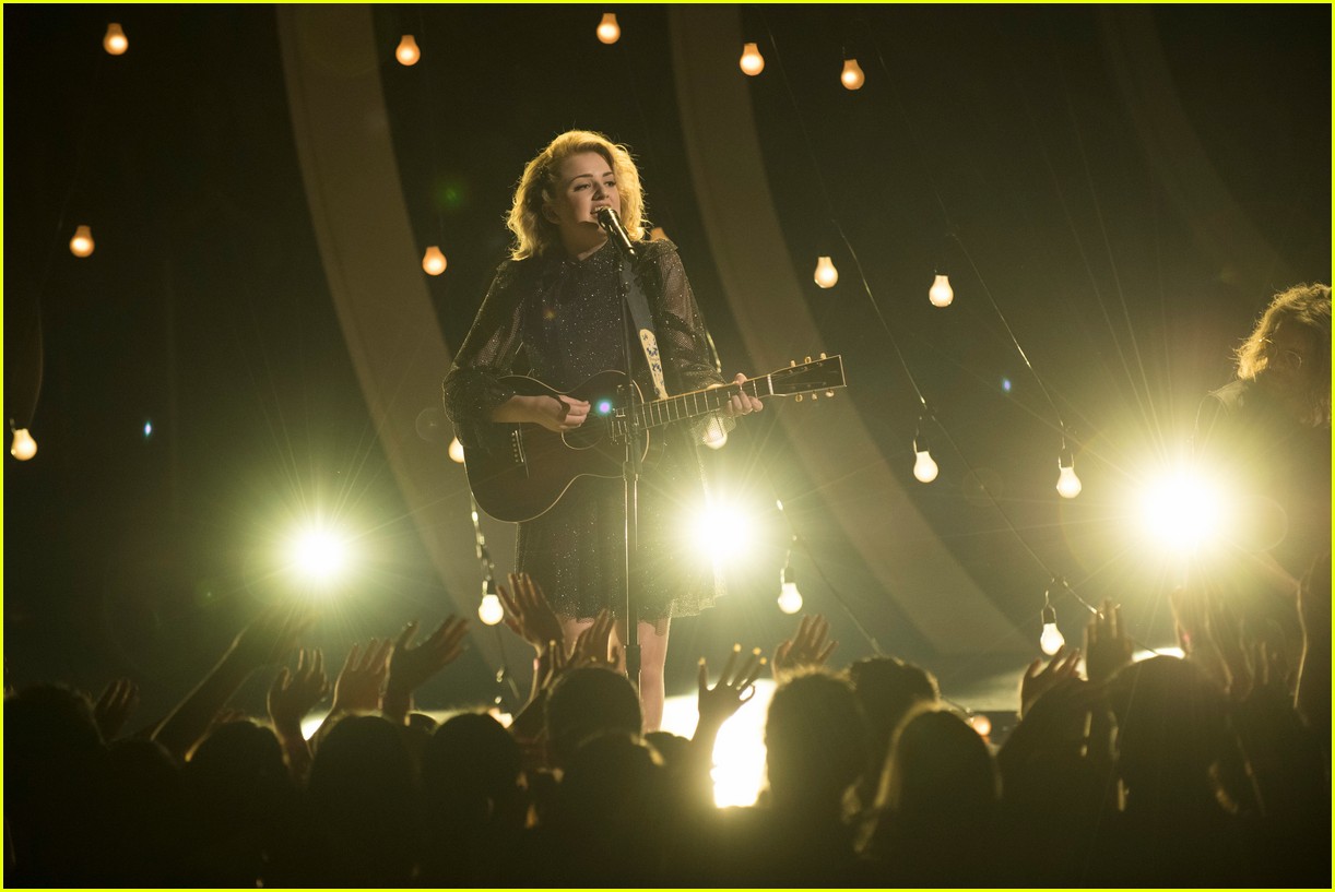 Full Sized Photo of maddie poppe performs acoustic version of going