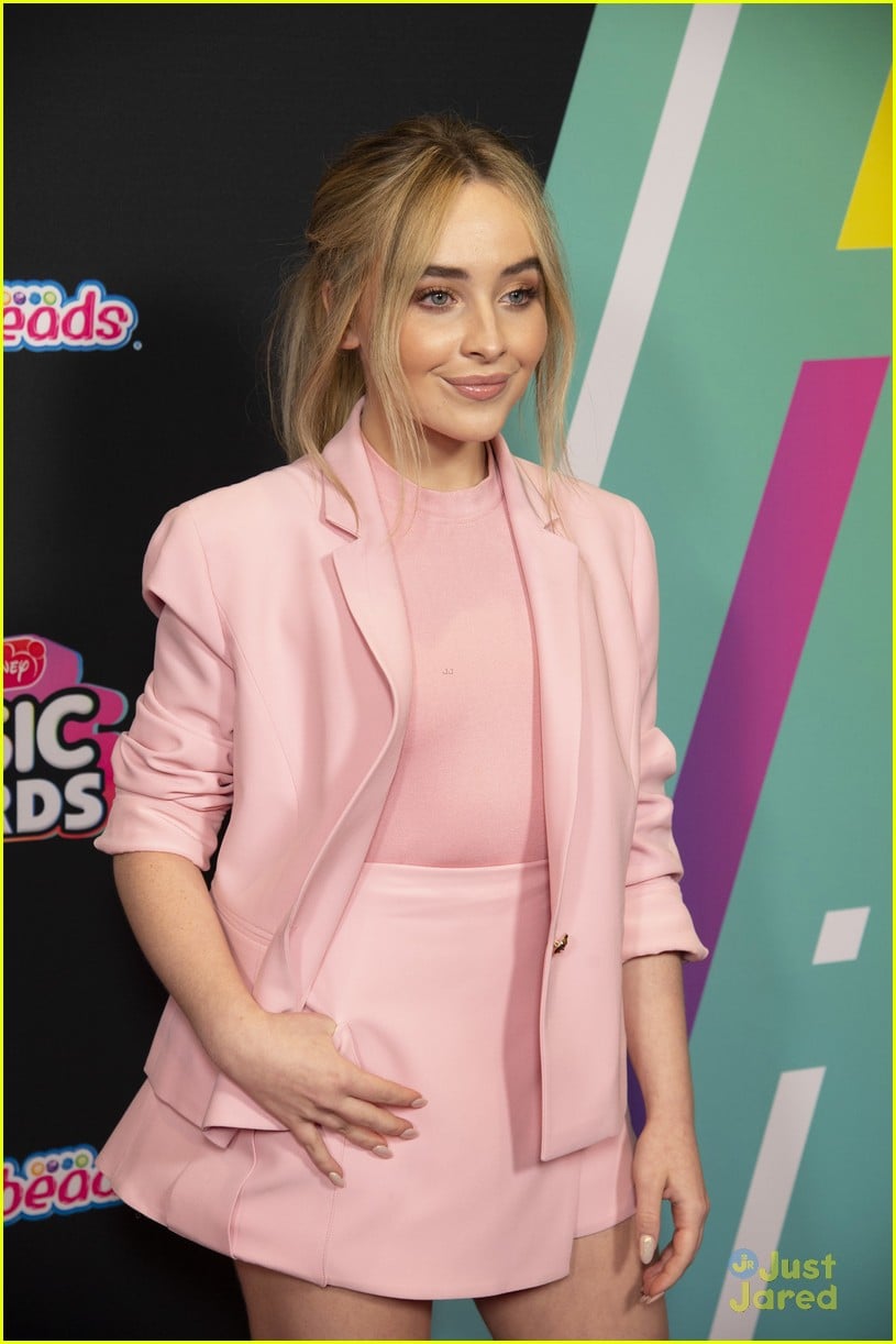 Sabrina Carpenter Could Win Her Third Ardy Tonight at RDMAs 2018