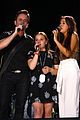 lennon maisy stella join lauren alaina at cma fest night 2018 03