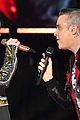 taylor swift brings special guest robbie williams on stage at reputation show in london 03