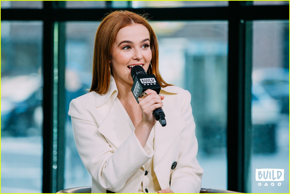 Full Sized Photo of zoey deutch glen powell build series 2018 08 | Zoey