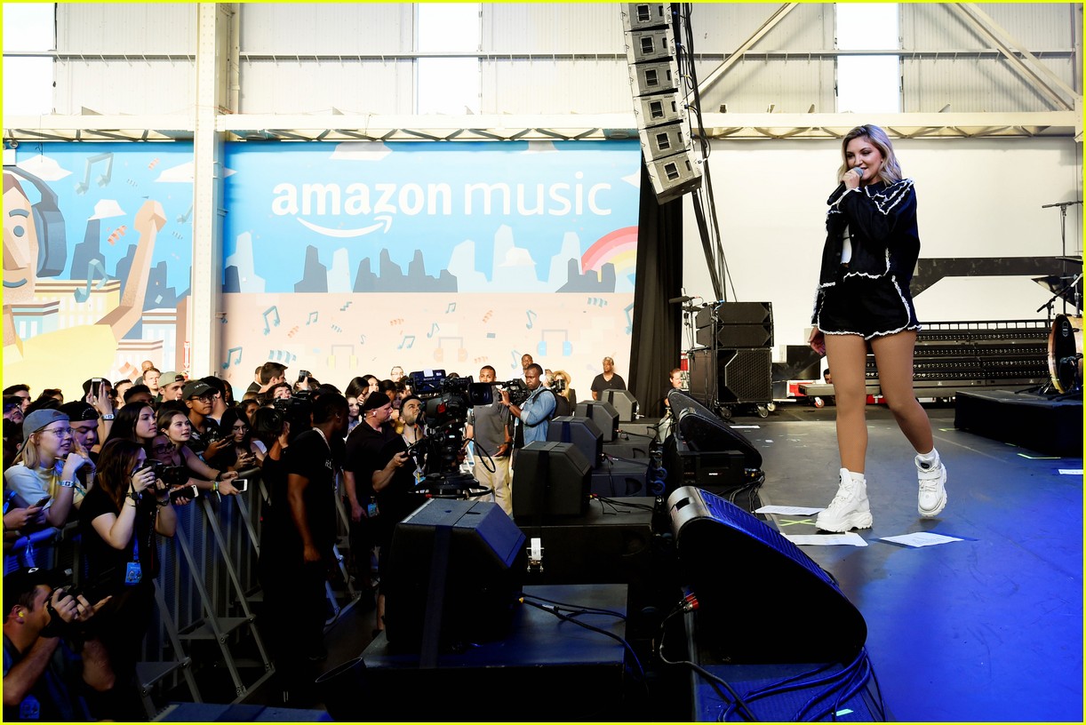 ariana grande julia michaels kelsea ballerini amazon prime day 70