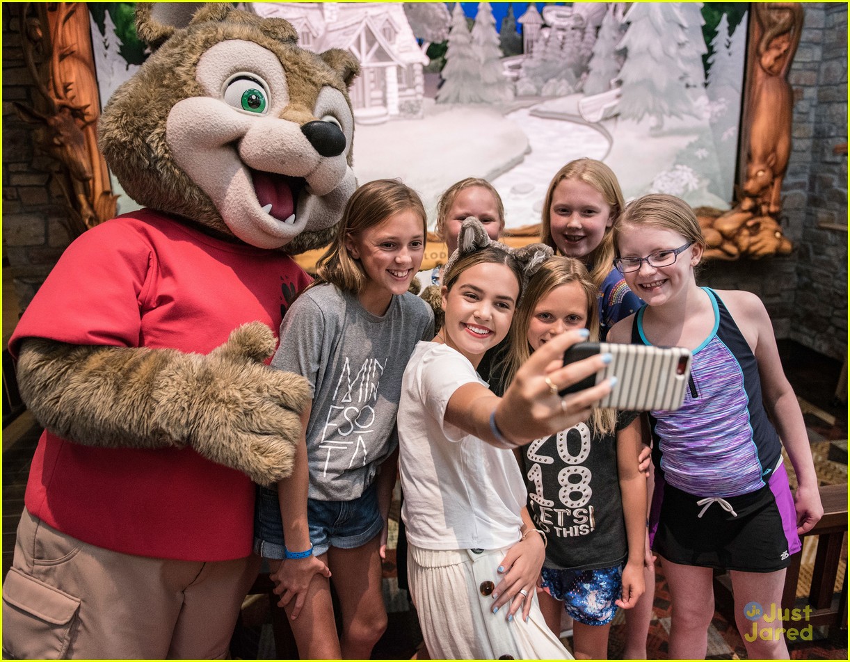 Bailee Madison Takes Fun Family Vacation To Great Wolf Lodge in