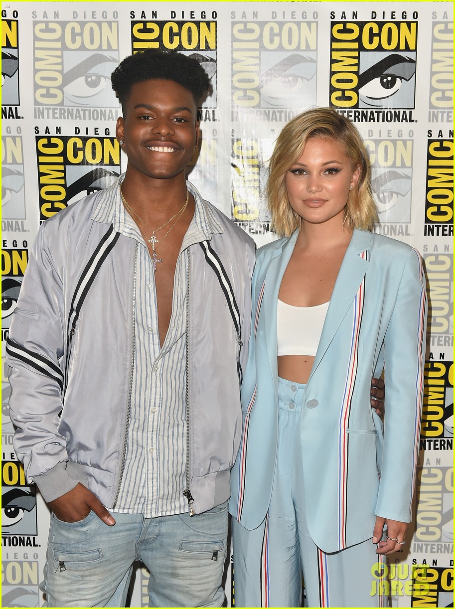 Olivia Holt & Aubrey Joseph Rep 'Cloak & Dagger' During Comic-Con Day 2