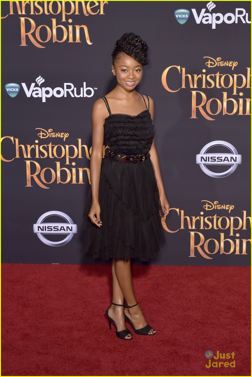 Jenna Ortega & Skai Jackson Glam Up For 'Christopher Robin' Premiere
