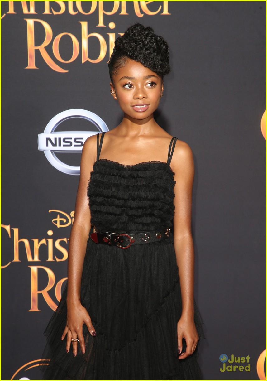 Jenna Ortega & Skai Jackson Glam Up For 'Christopher Robin' Premiere