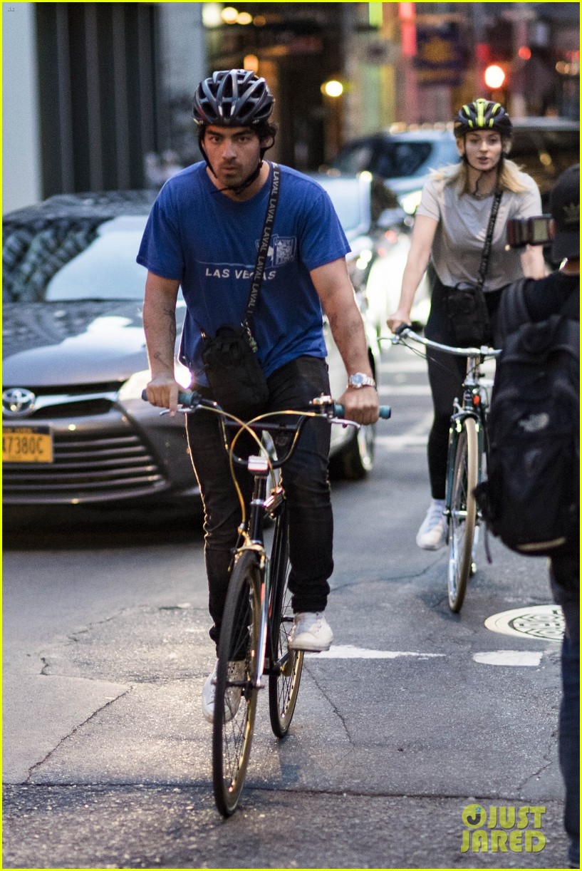 Joe Jonas And Sophie Turner Ride Their Bikes Home After Getting Tattoos Photo 1173940 Photo 