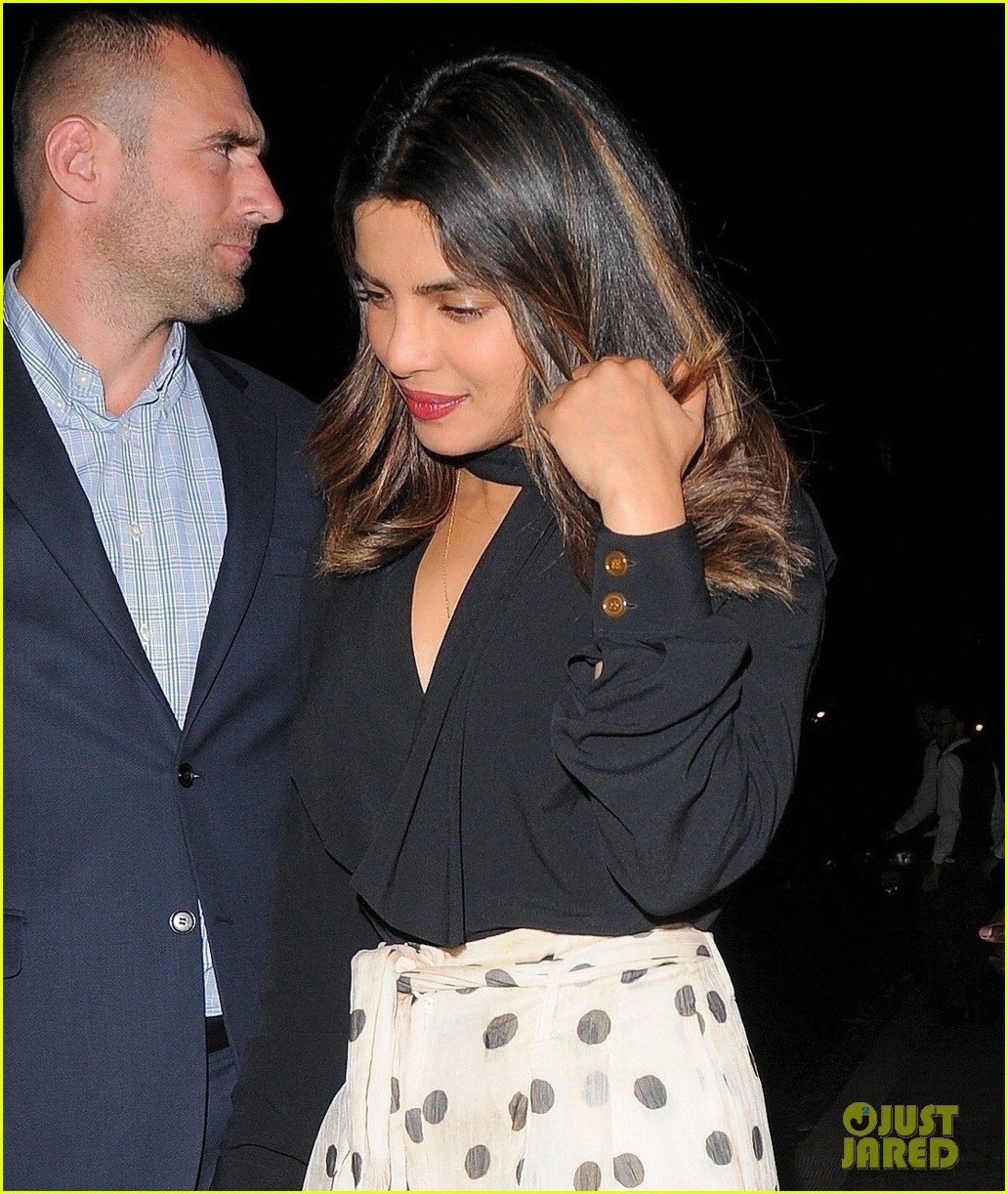 Full Sized Photo of nick jonas priyanka chopra dinner date london 08