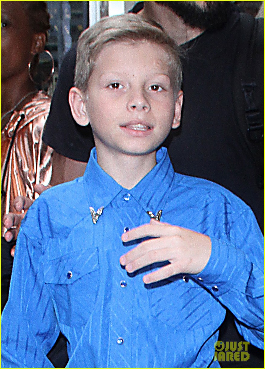 Mason Ramsey Performs ‘Famous’ On ‘Good Morning America’ | Photo