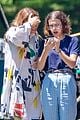 millie bobby brown sadie sink stranger things set 07