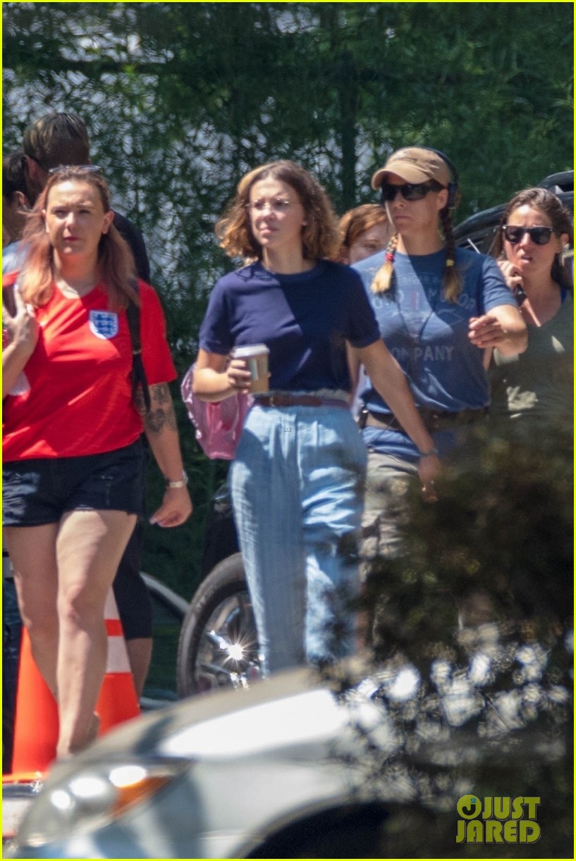 millie bobby brown sadie sink filming stranger things 10