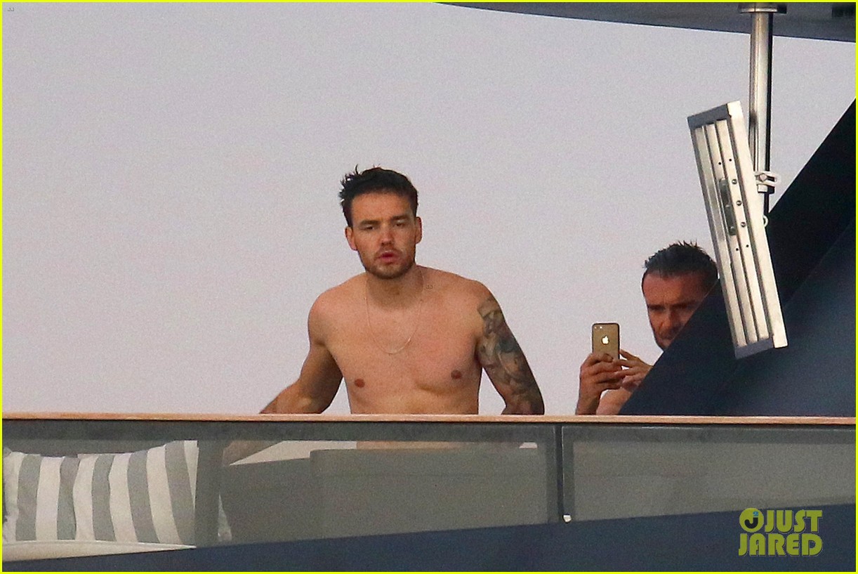 Full Sized Photo Of Liam Payne Dances Works Out While Shirtless On A