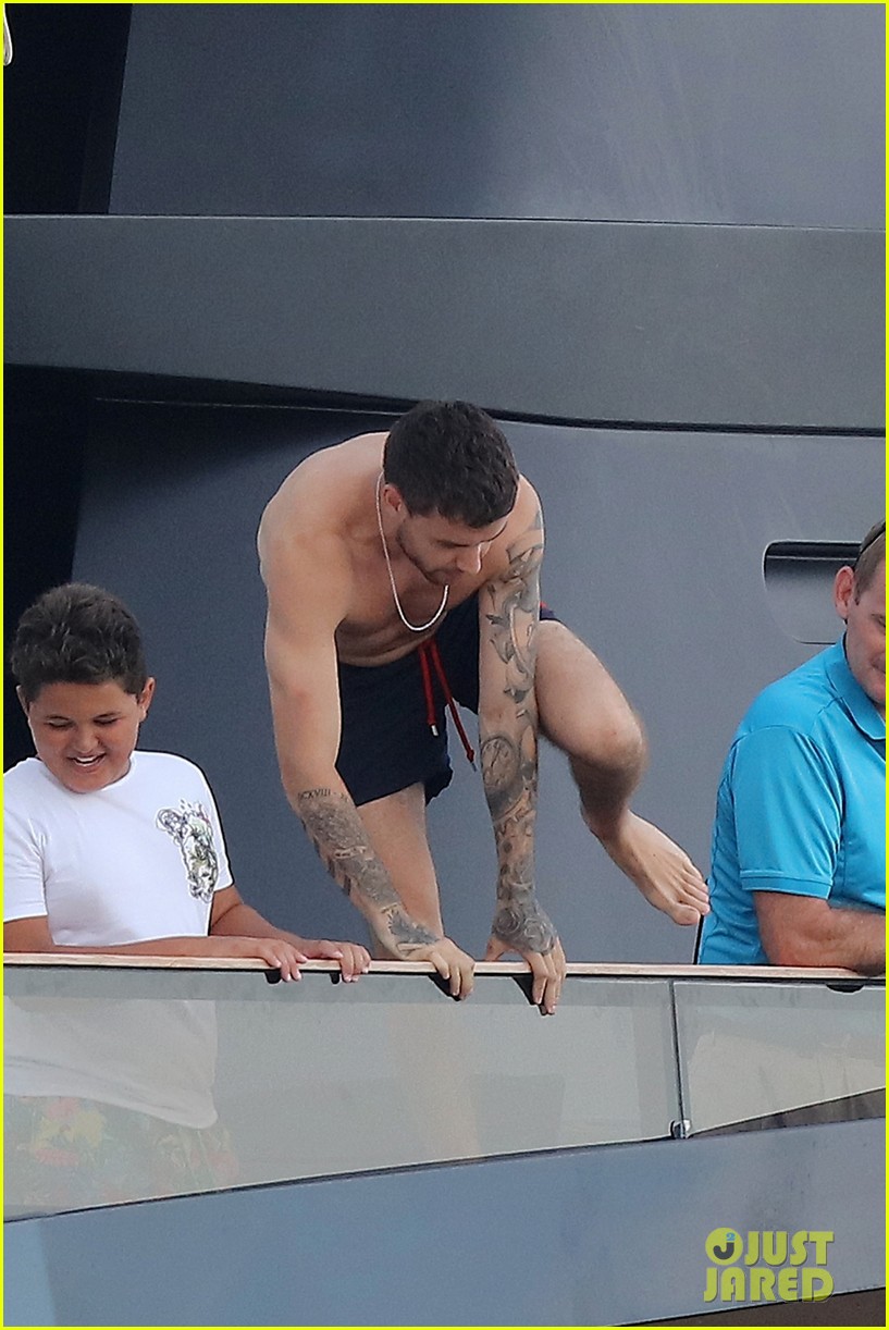 Full Sized Photo of liam payne dances works out while shirtless on a yacht 15 Liam Payne
