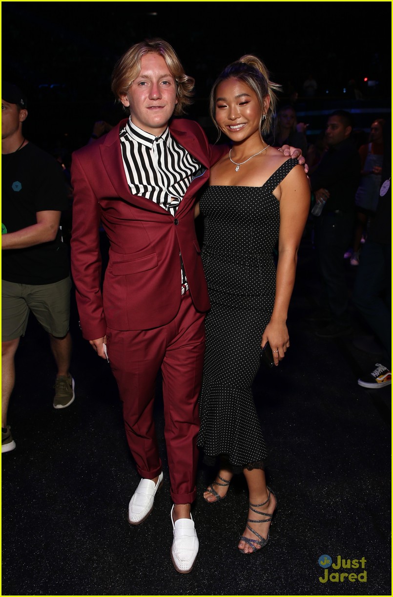 Allison Holker & Stephen 'tWitch' Boss Get Flirty at Teen Choice Awards