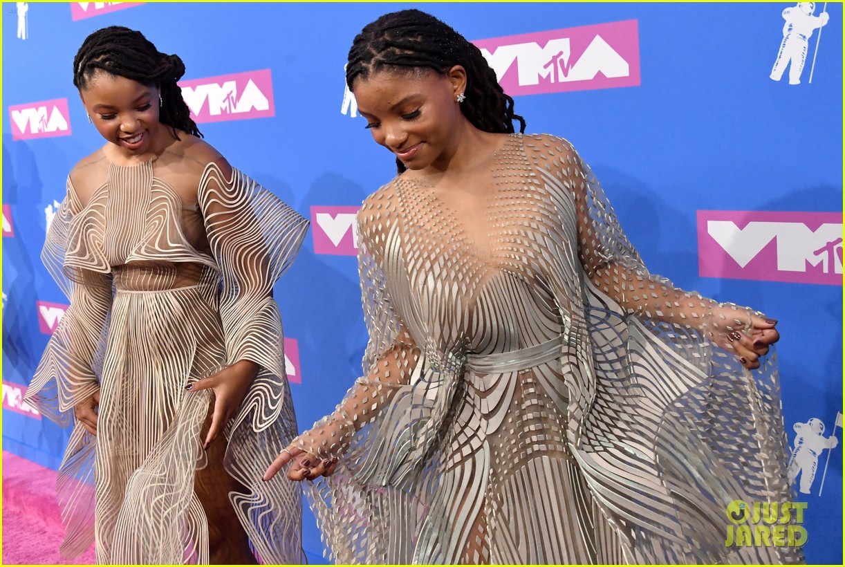 chloe vma outfit