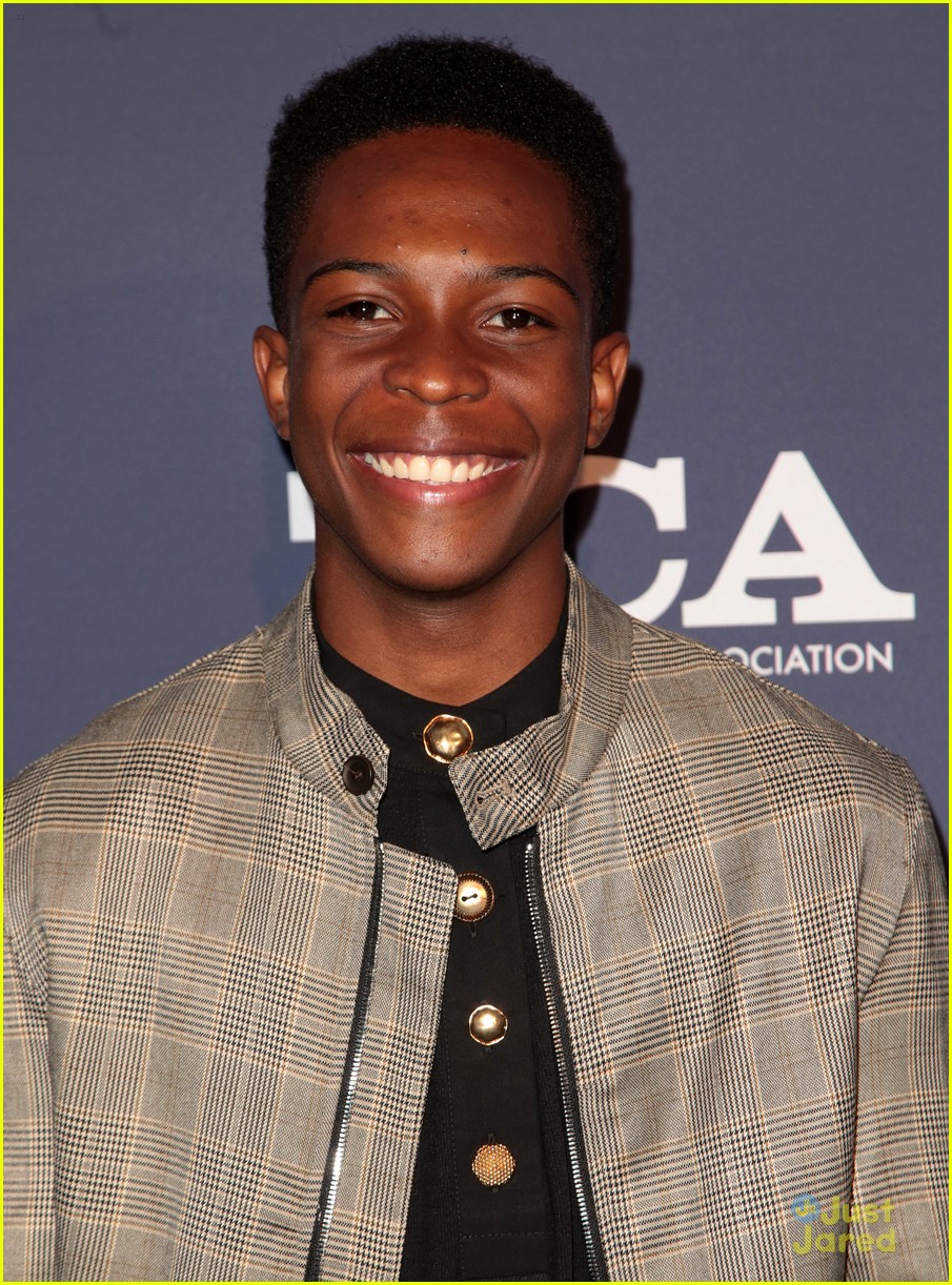 Full Sized Photo of chandler kinney dante brown fox tca party 15