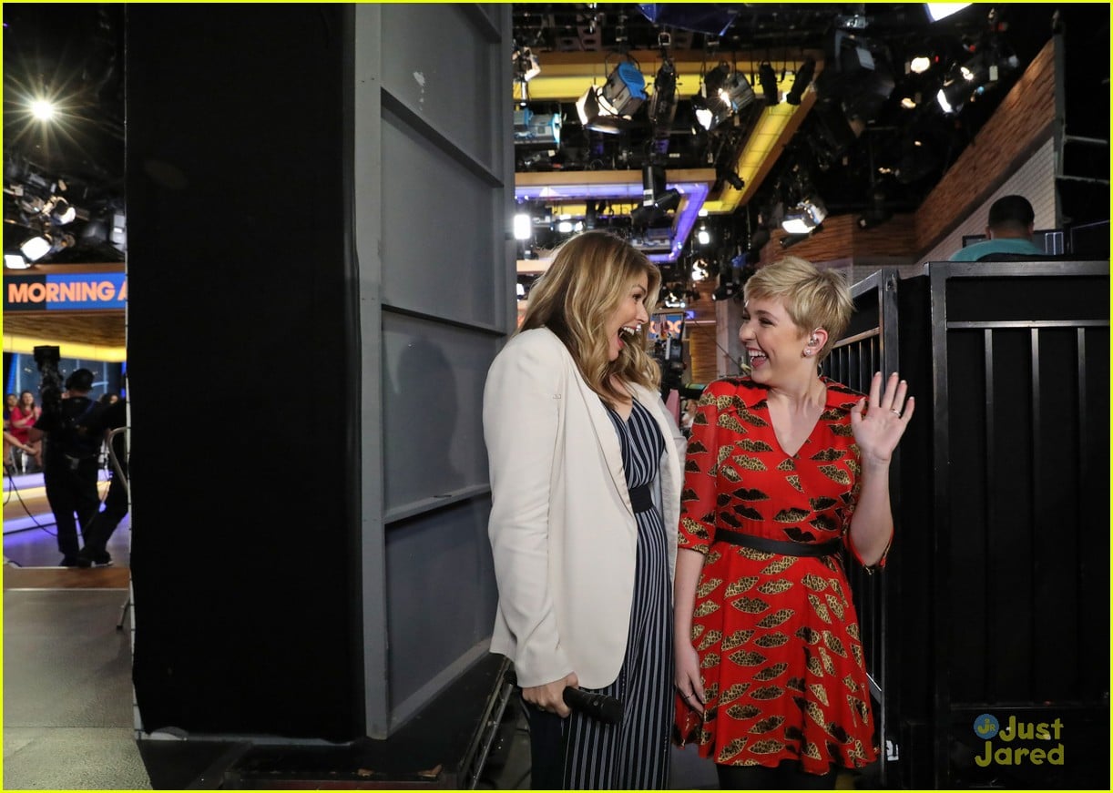 Full Sized Photo of cozi zuehlsdorff performs ff gma 04 | Cozi