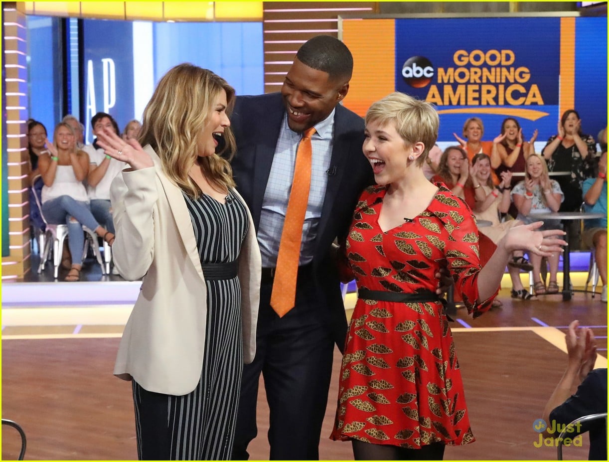 Full Sized Photo of cozi zuehlsdorff performs ff gma 08 | Cozi